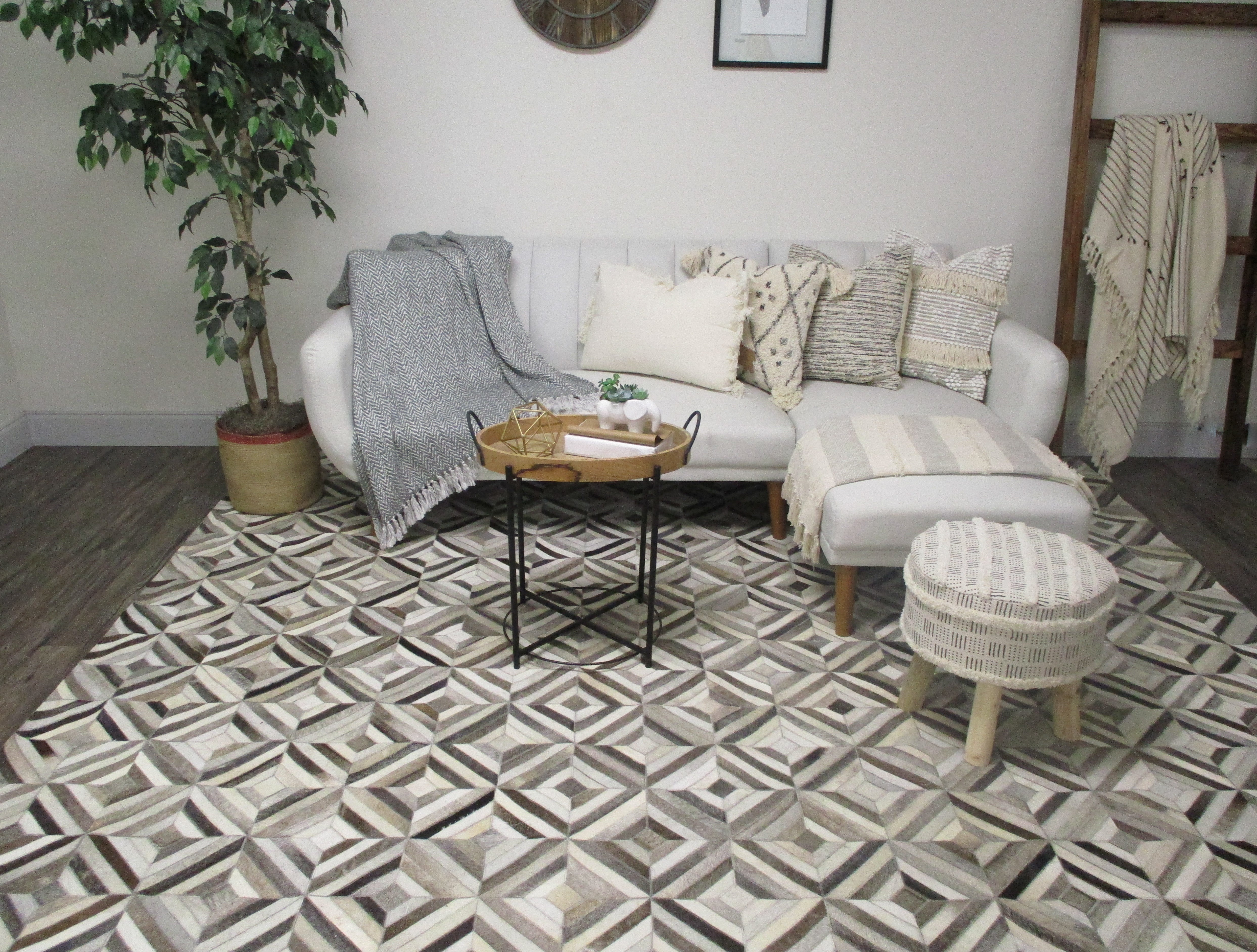 Maria Square Rug