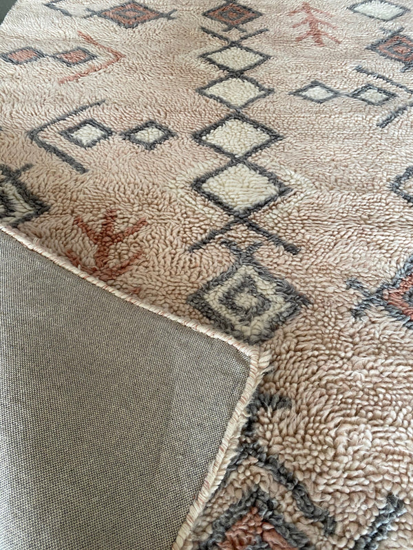 NEENAH WOOL SHAG  CARPET